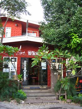 M  Pagoda Inn 